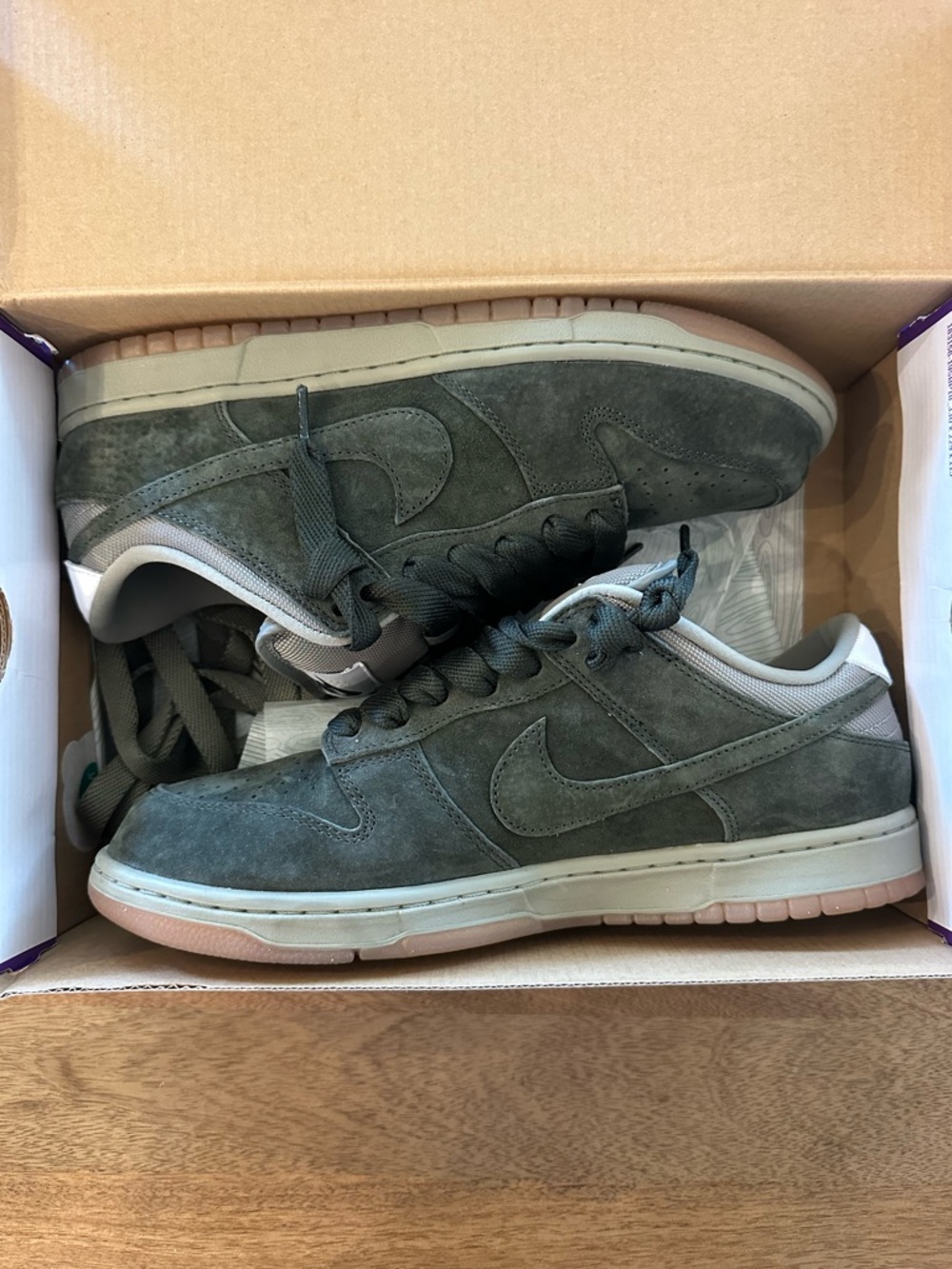 NIKE SB DUNK LOW PRO B - SEQUOIA / LT ARMY / WHITE  Mens 10.5 - Picture 9 of 10